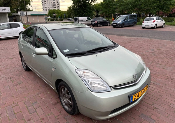 Toyota Prius cena 25000 przebieg: 240000, rok produkcji 2007 z Warszawa małe 631